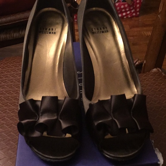 Stuart Weitzman chocolate satin heels - Picture 5 of 7